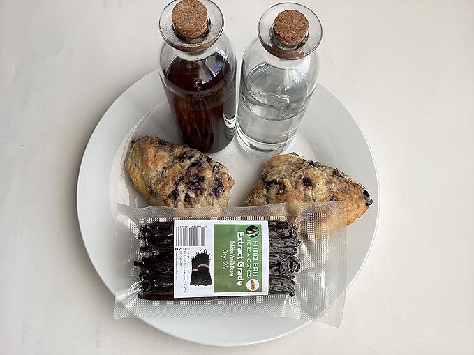 26 Tahitian Vanilla Beans Grade B Extract Exclusive Bulk. 4"-5" Lenght