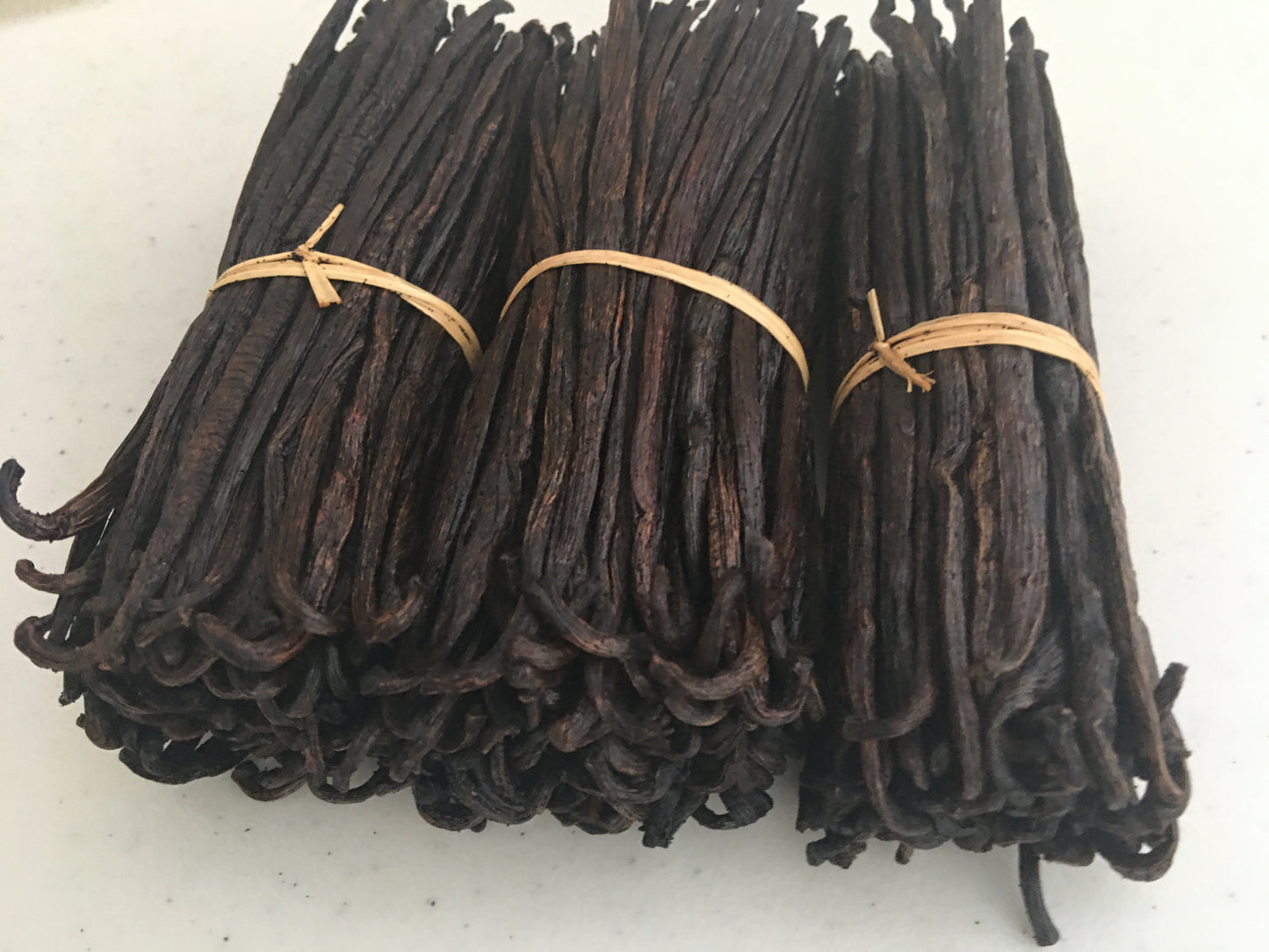 Organic Madagascar Vanilla Beans Grade B. Concentrated Flavor for Homemade Extract. 6"-7.5" Pods (By Weight)