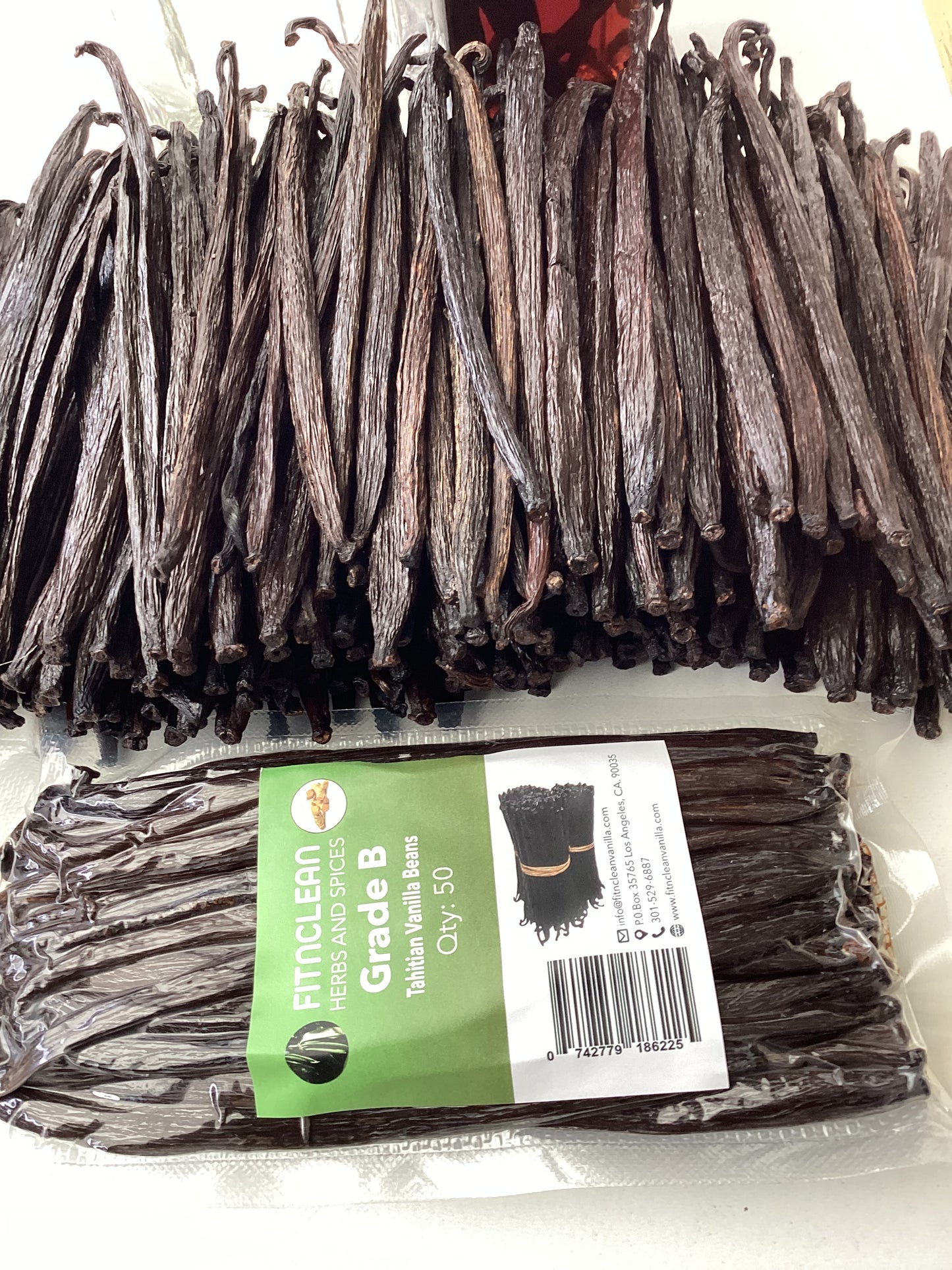 Tahitian Vanilla Beans Grade B (By Count)