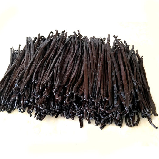 The Top Culinary Uses For Vanilla Beans In Desserts and Beyond